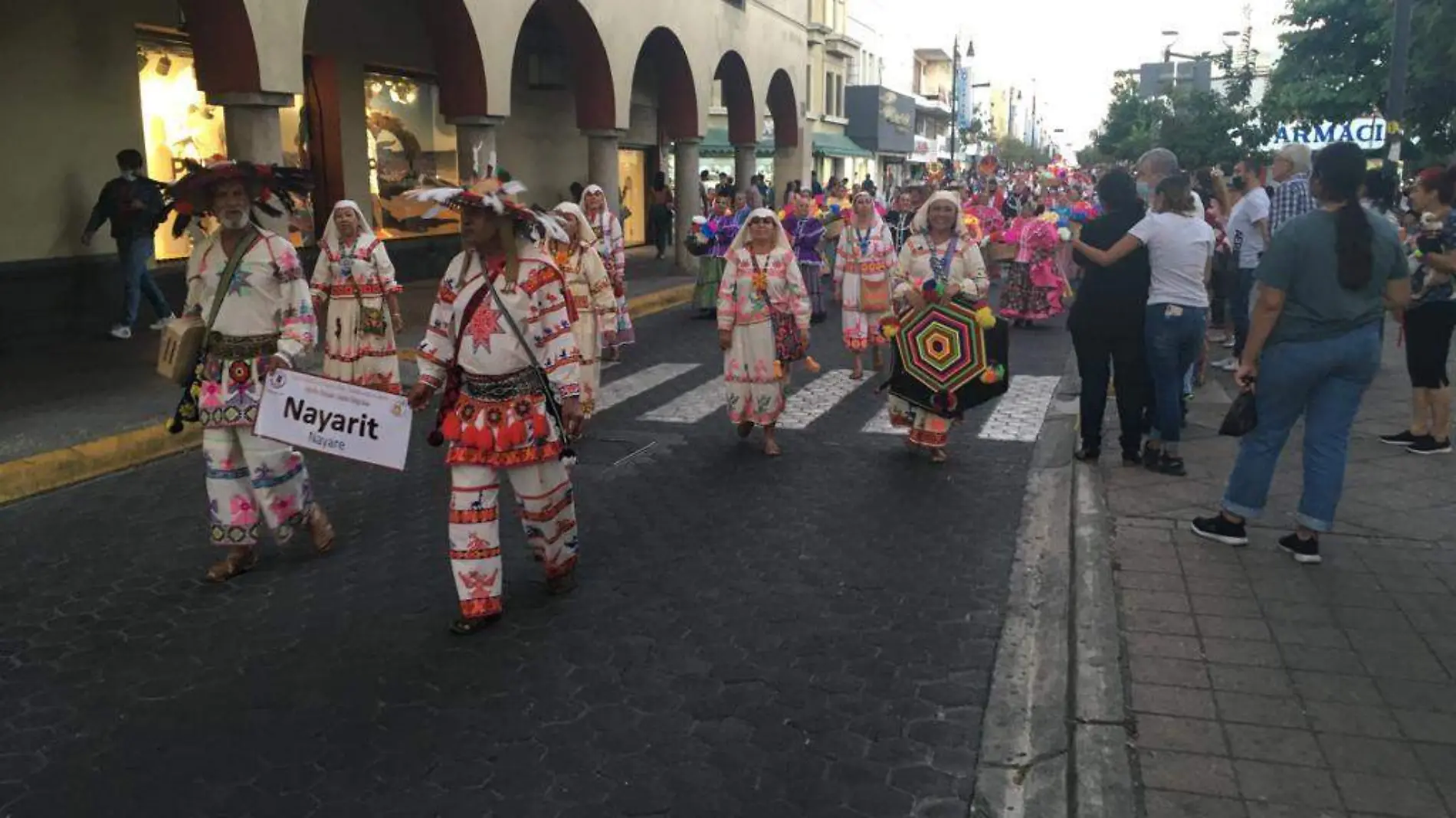 Folkloristas en Colima